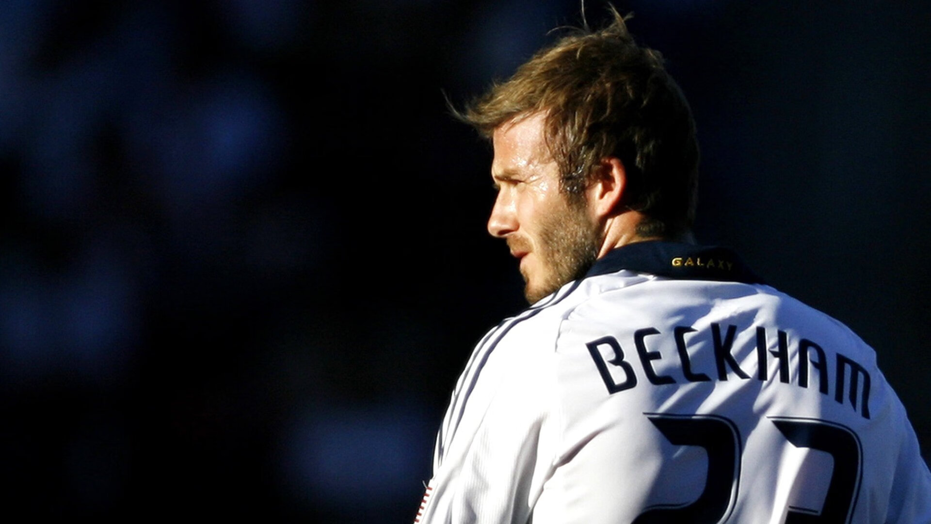 国际米兰常规赛血战北京国安，塔图姆砍下8记关键球，全场沸腾